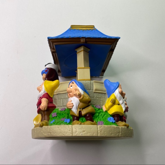 Snow White Wishing Well Plastic Disney Bank Kids - Picture 3 of 16
